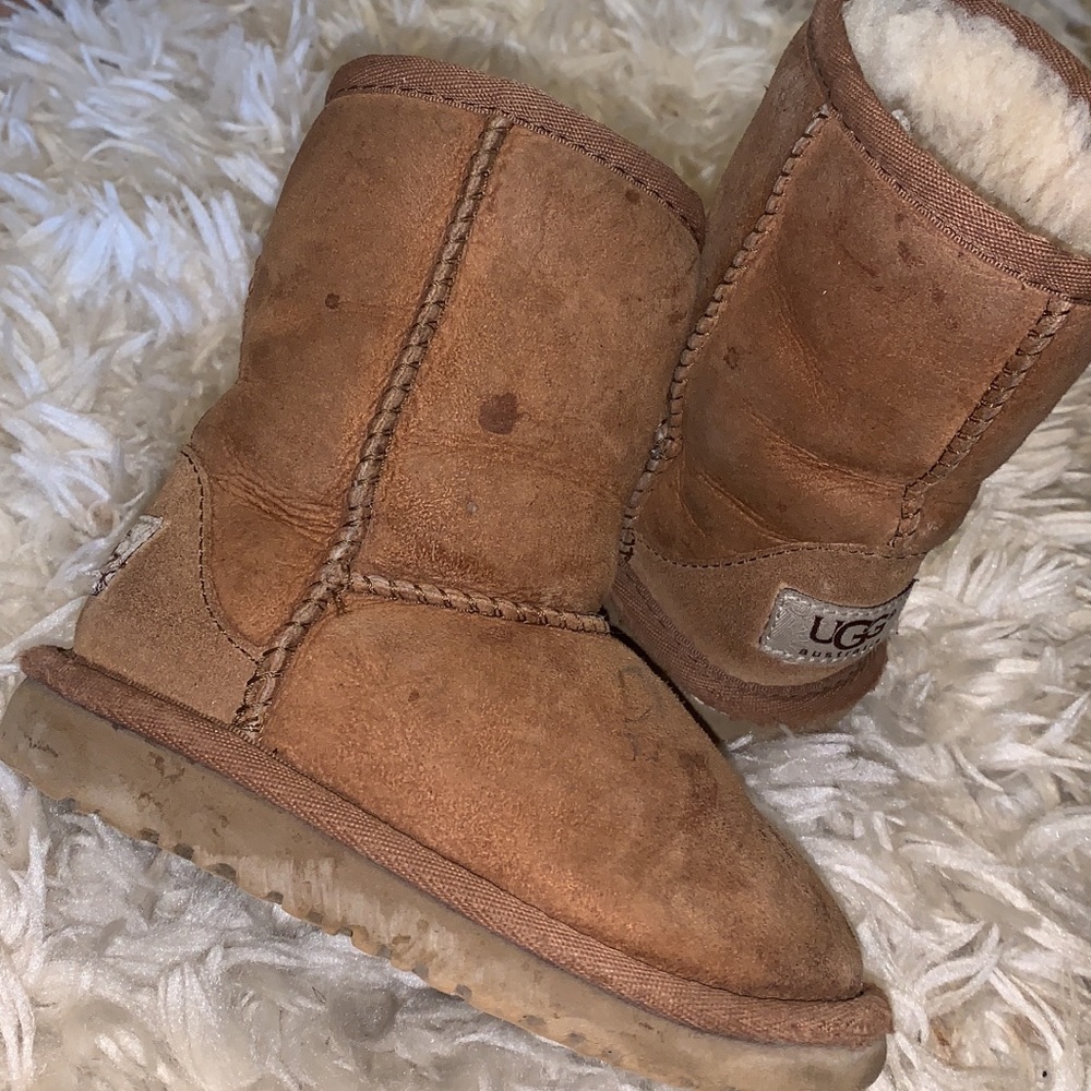 Baby UGG boots - Chestnut Size 8
